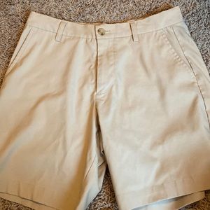 Southern Point Shorts